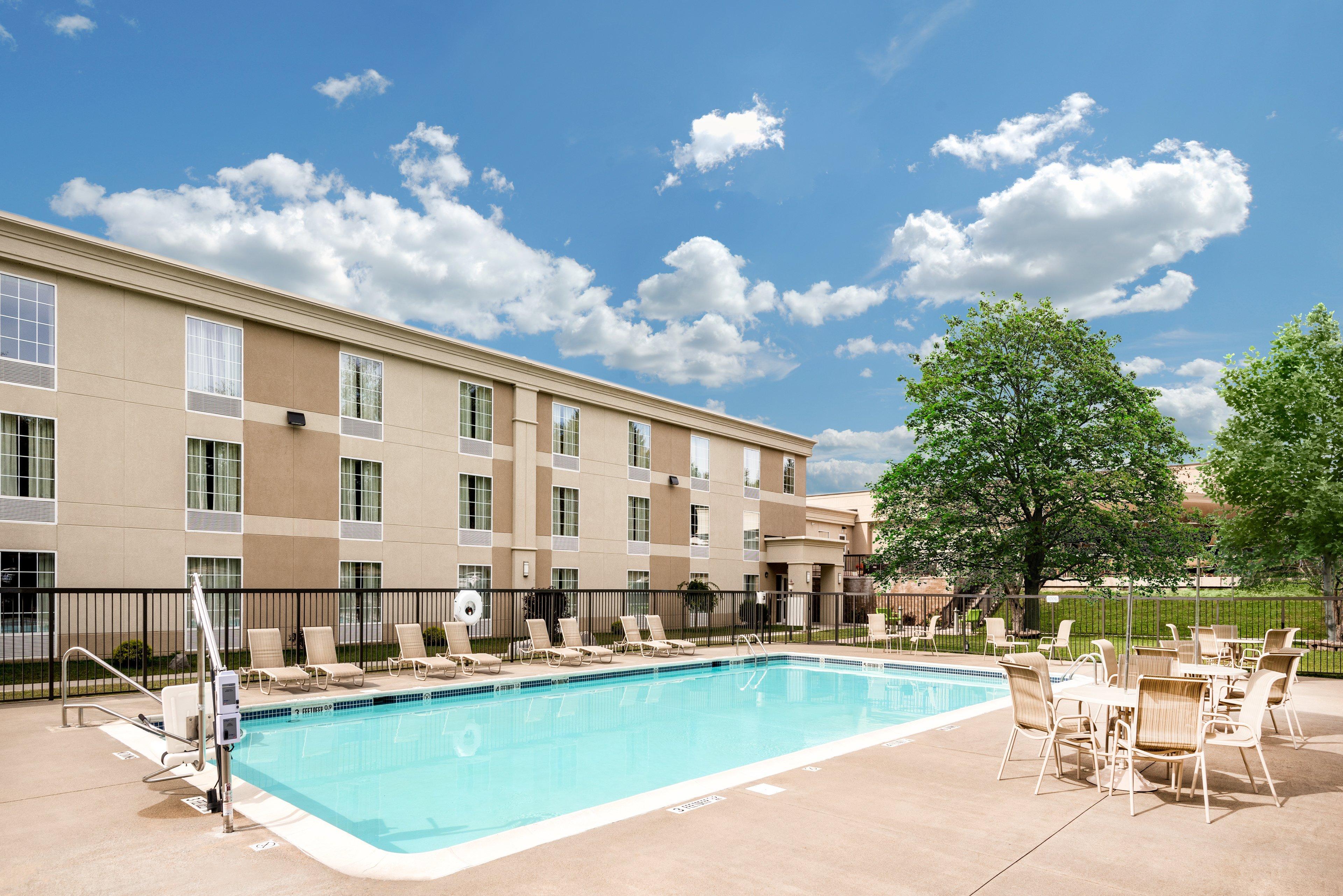 Holiday Inn Johnstown-Gloversville Екстериор снимка