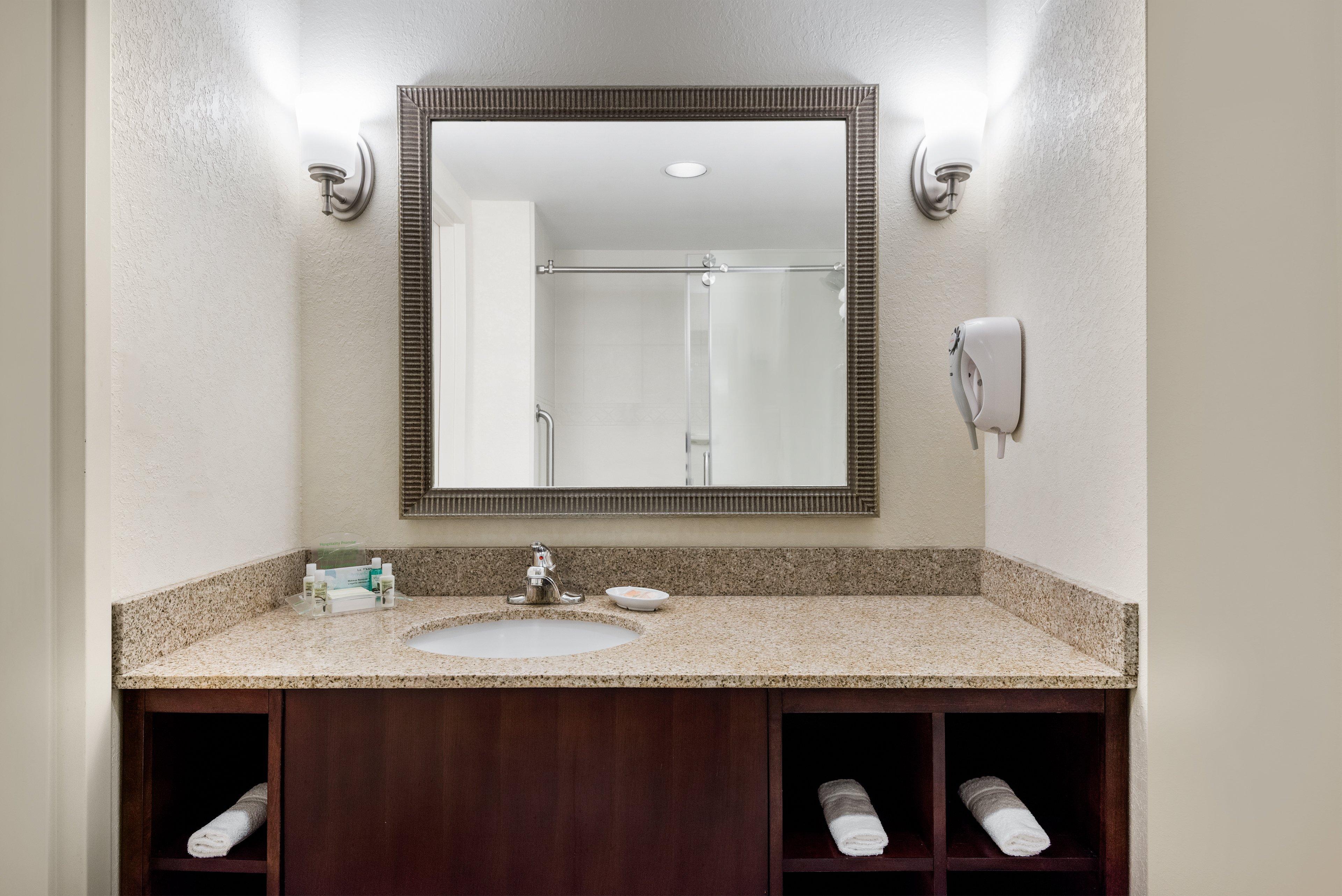 Holiday Inn Johnstown-Gloversville Екстериор снимка