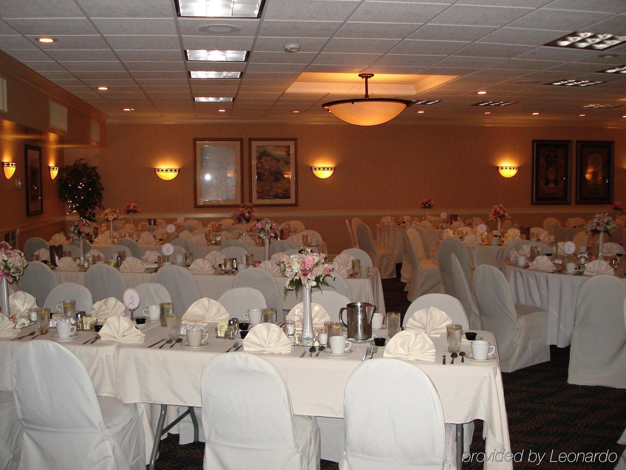 Holiday Inn Johnstown-Gloversville Ресторант снимка
