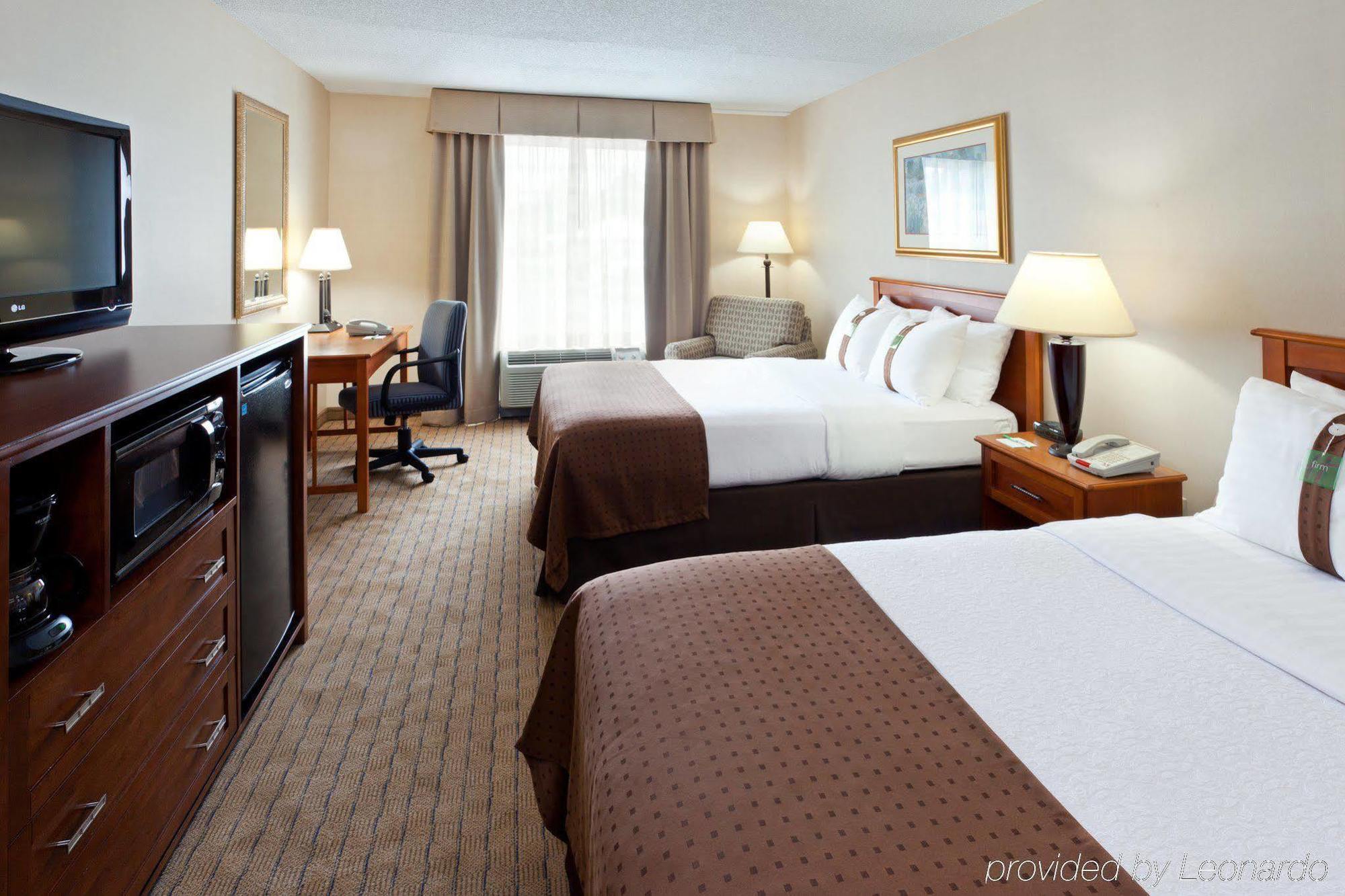 Holiday Inn Johnstown-Gloversville Стая снимка