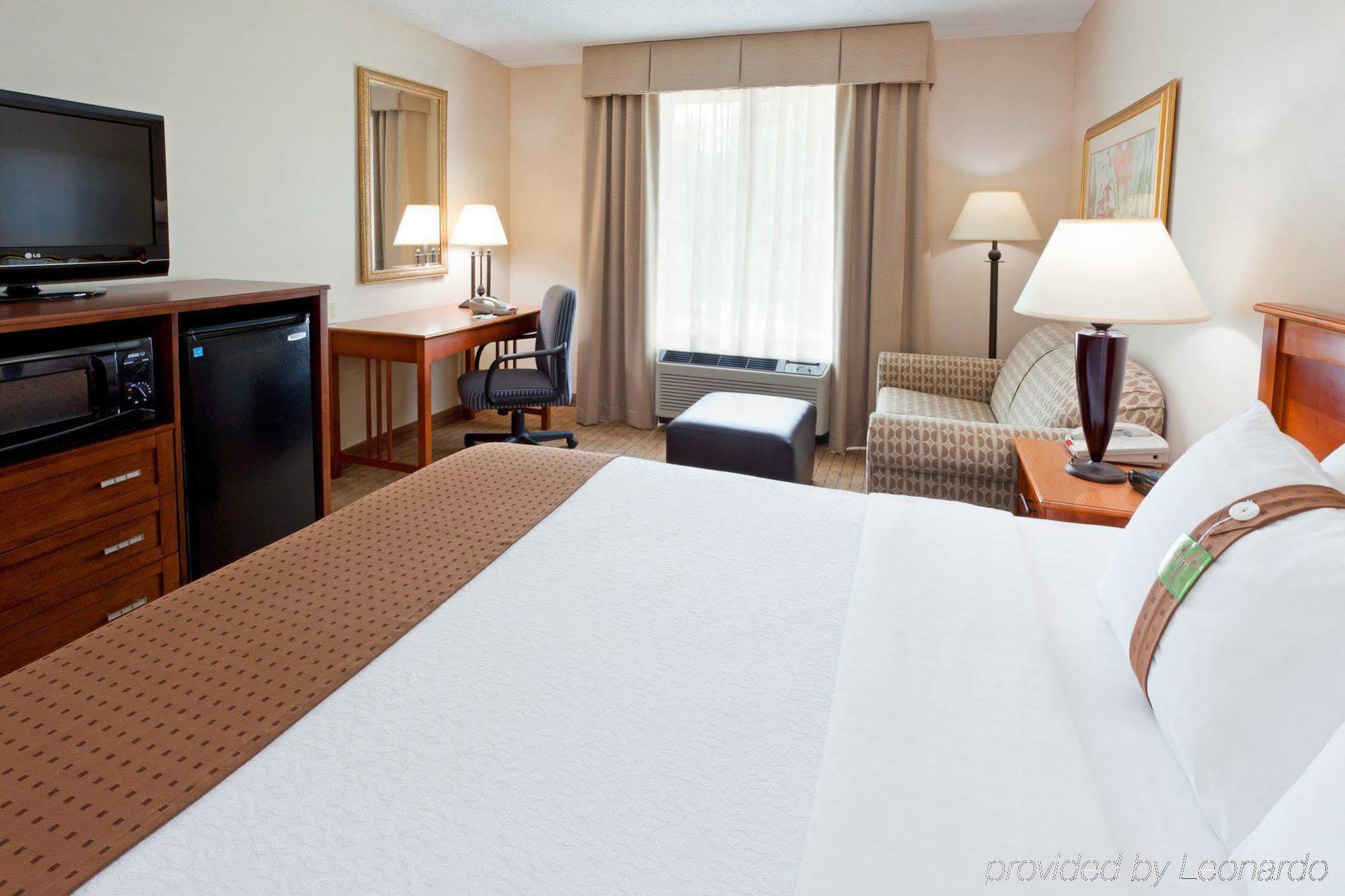 Holiday Inn Johnstown-Gloversville Екстериор снимка