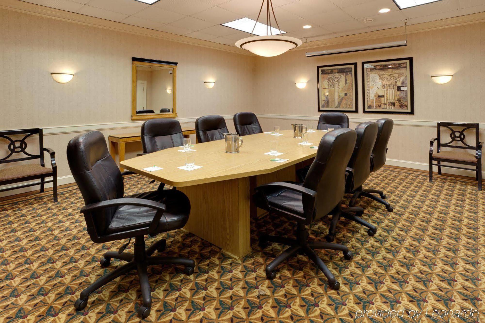 Holiday Inn Johnstown-Gloversville Съоръжения снимка