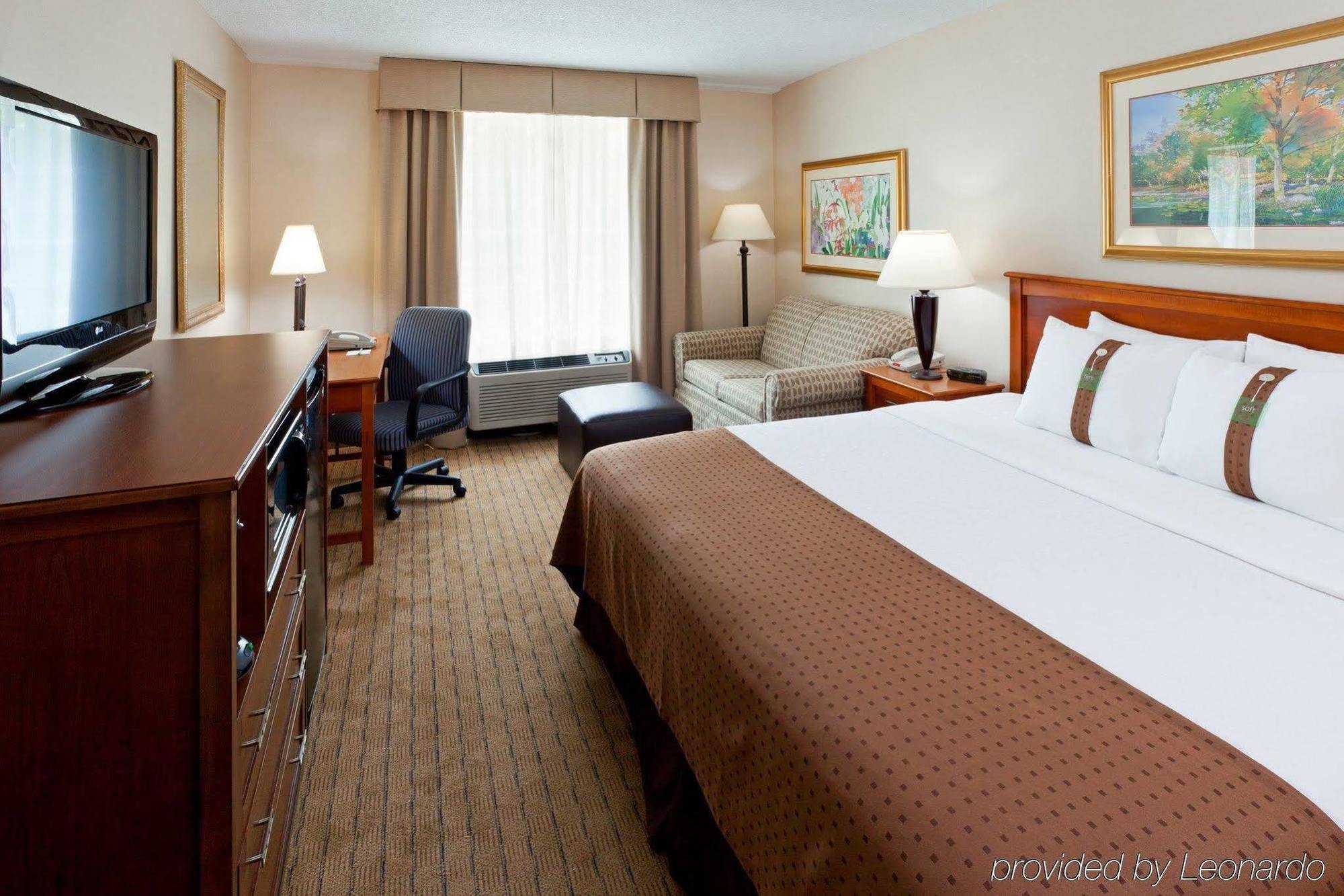 Holiday Inn Johnstown-Gloversville Стая снимка